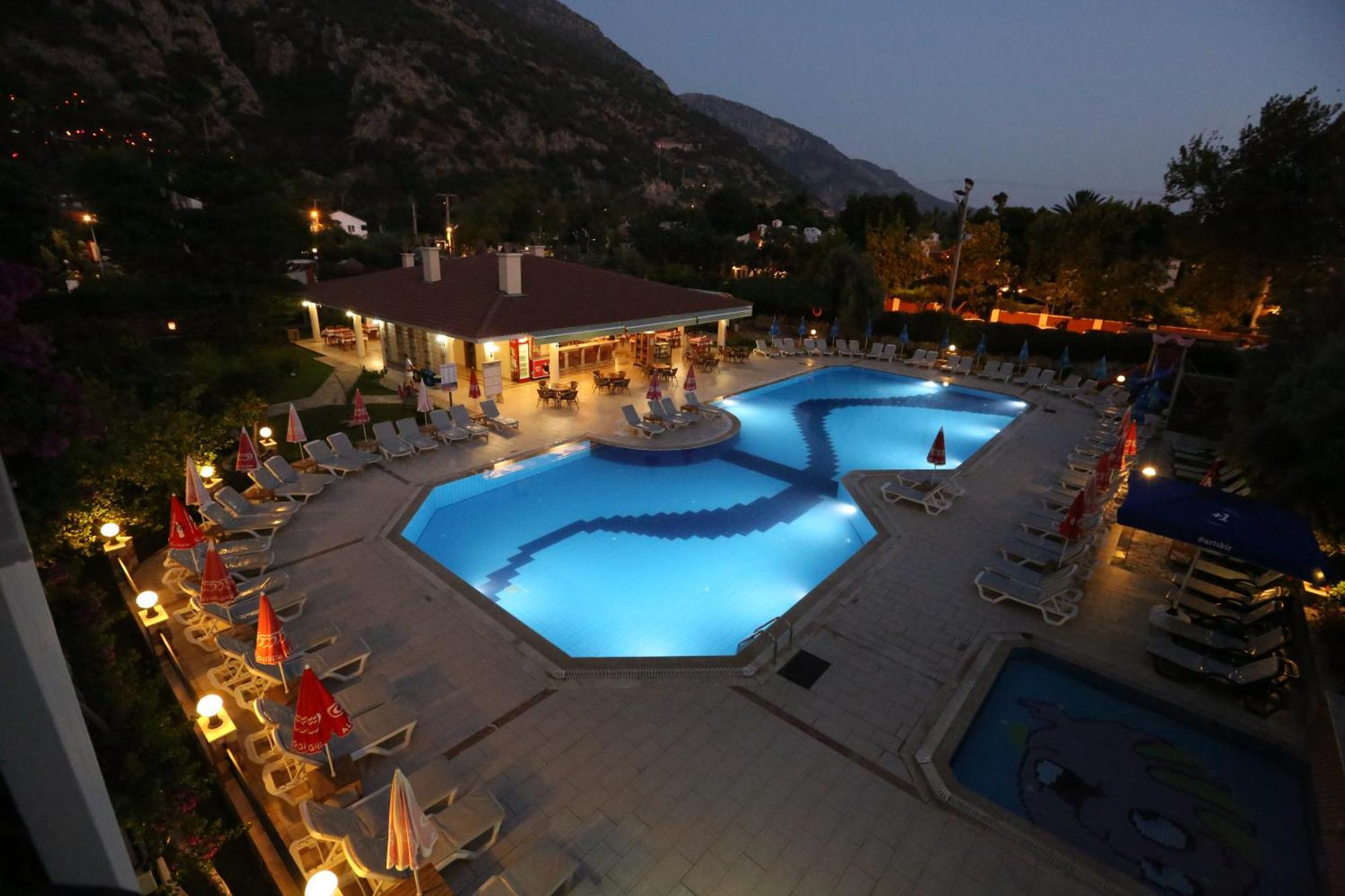 Mavruka Hotel โอลลุนเดนิซ ภายนอก รูปภาพ