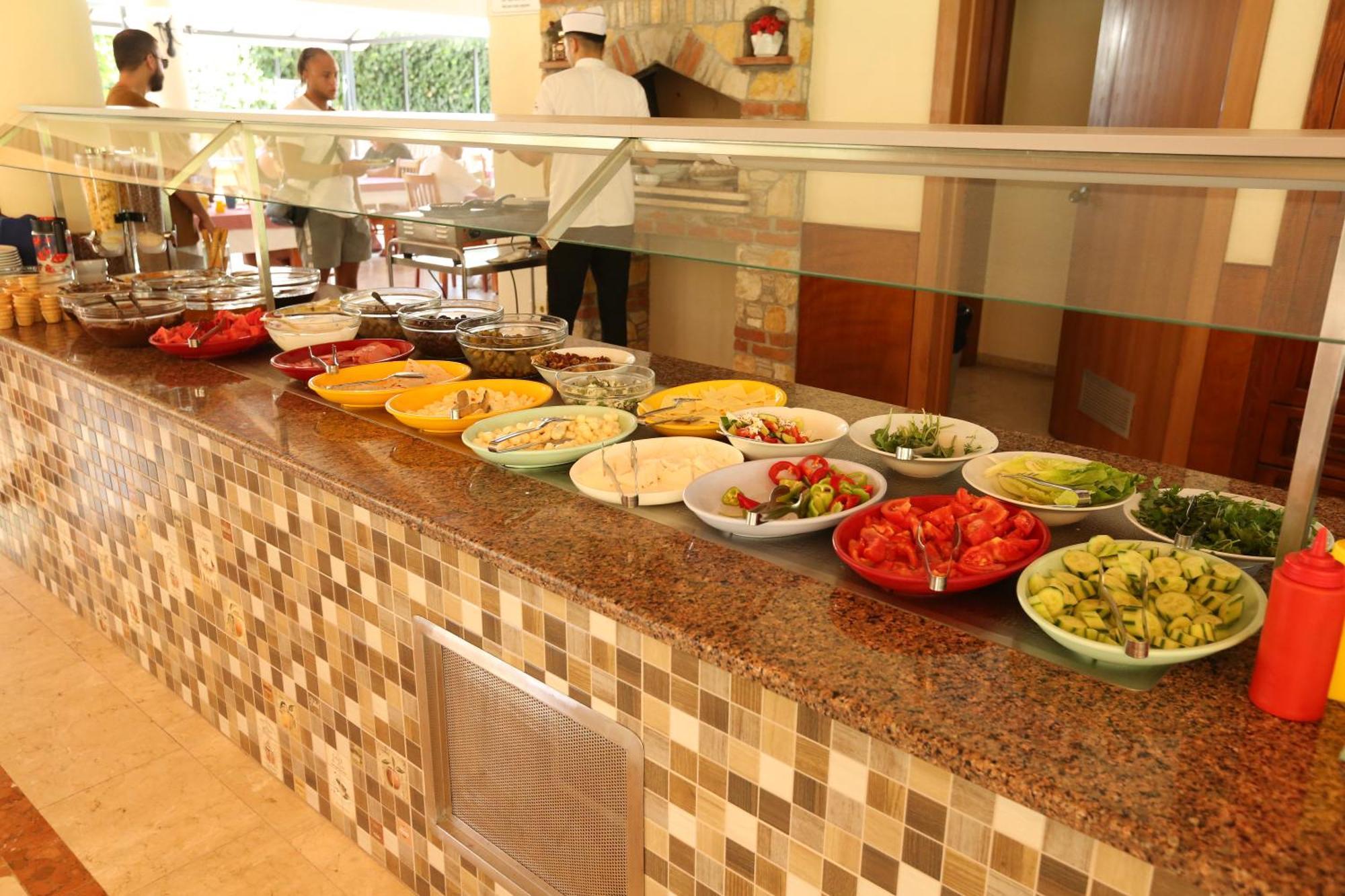 Mavruka Hotel โอลลุนเดนิซ ภายนอก รูปภาพ